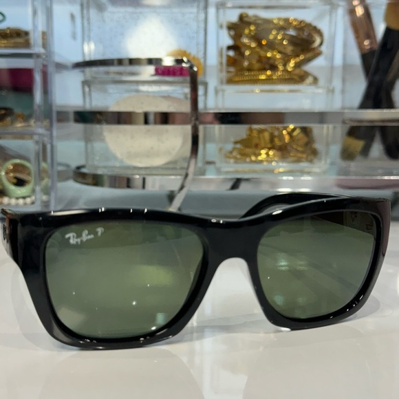 RAY-BAN POLARIZED SUNGLASSES 🕶️ - Picture 8 of 8